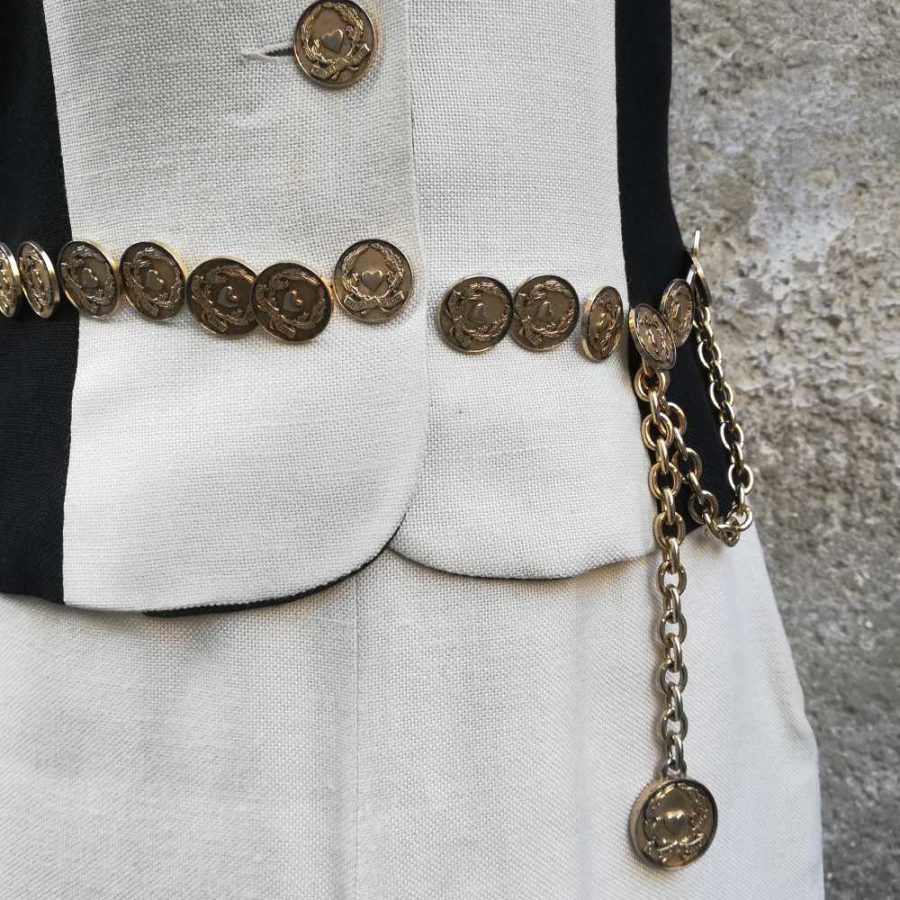 Giacca vintage a manica corta Moschino Cheap and Chic - immagine 3
