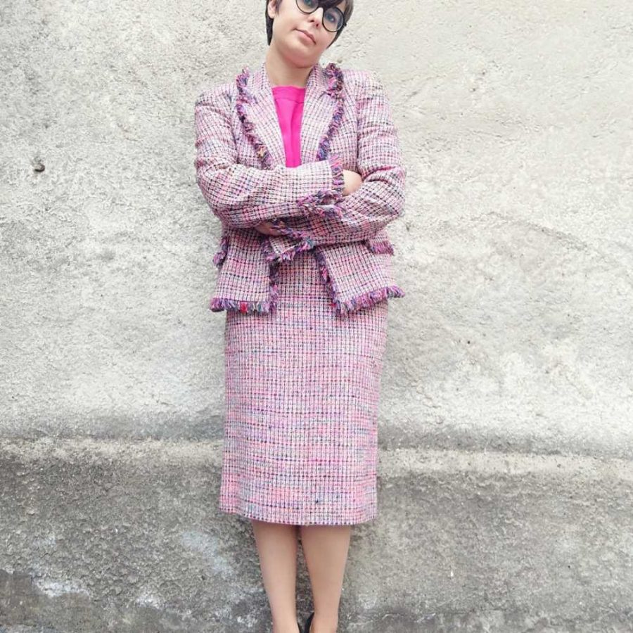 tailleur vintage tweed rosa stile Chanel