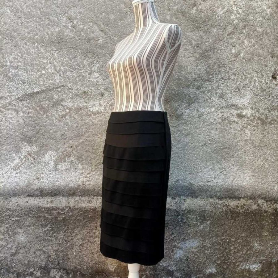 Ferragamo black smart skirt