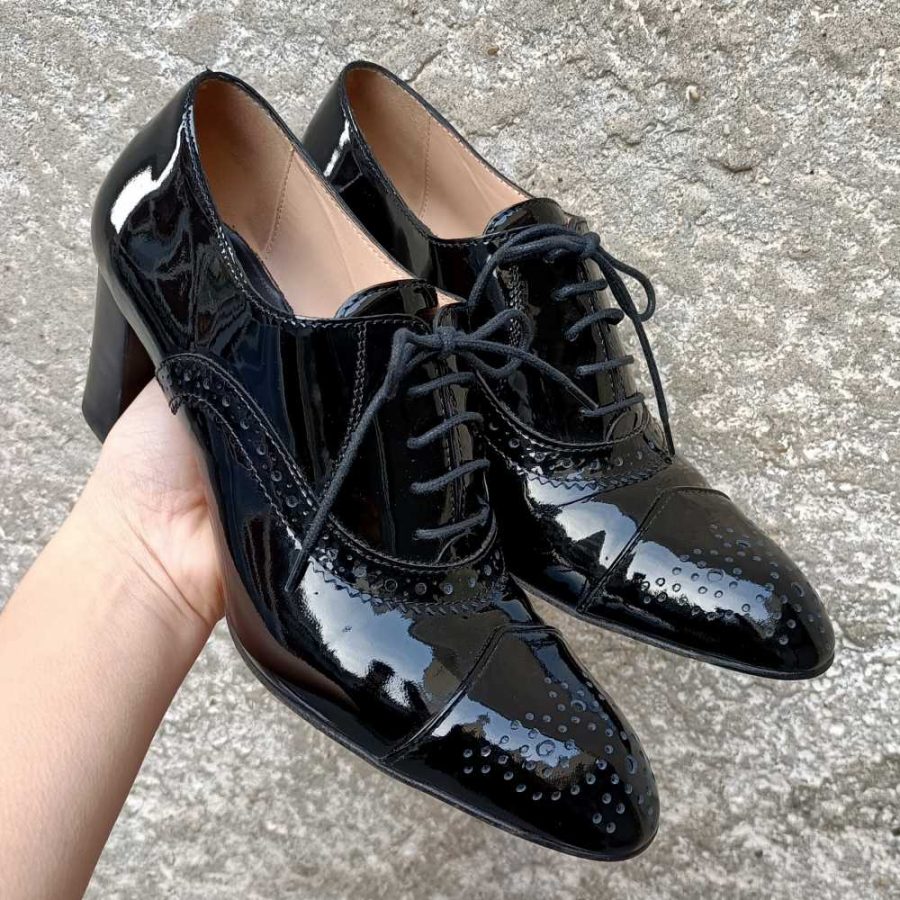 Tods black shoes