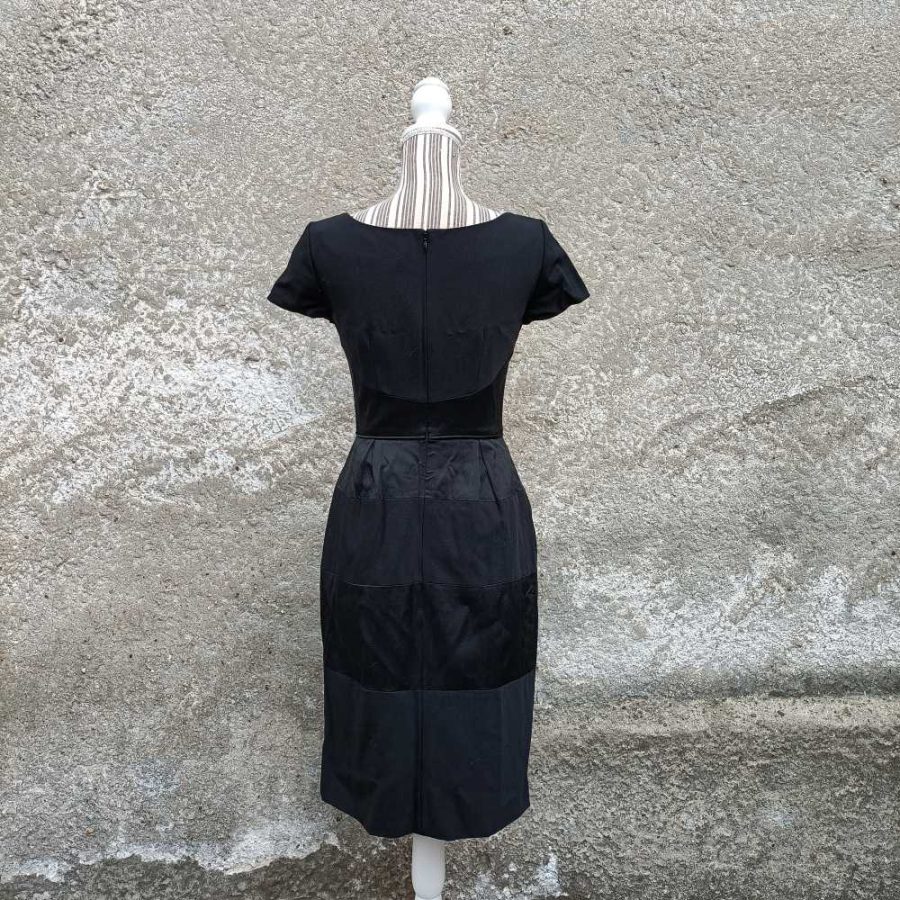 abito nero Alberta Ferretti
