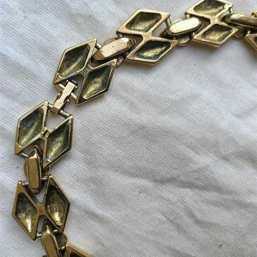 vintage Guy Laroche necklace
