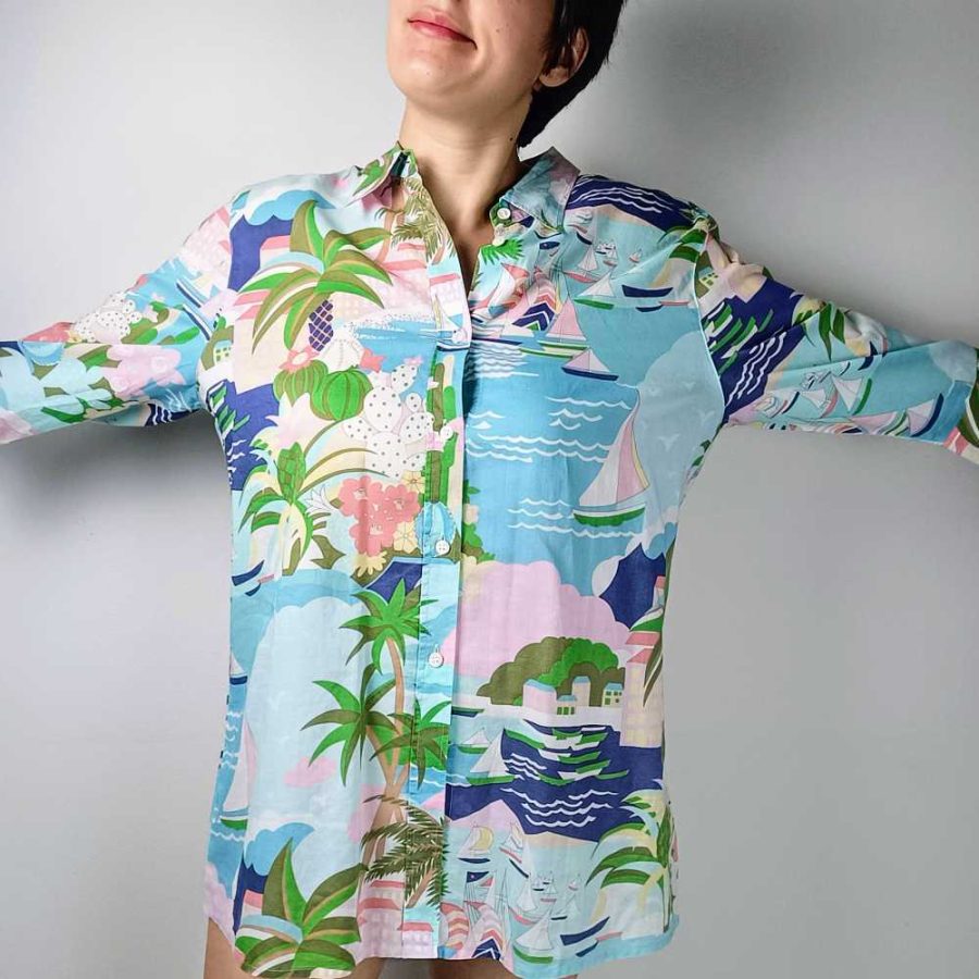 camicia hawaiana azzurra