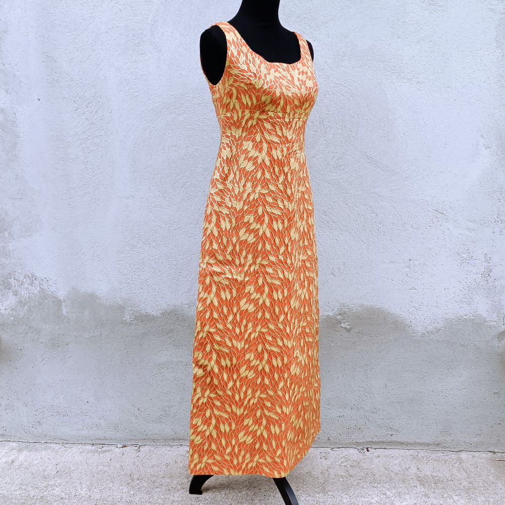 vintage dress ceremony