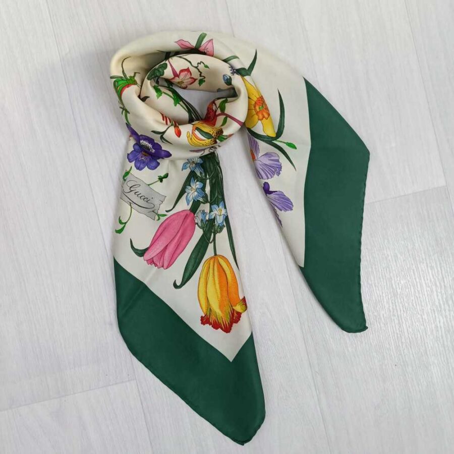 foulard in seta vintage