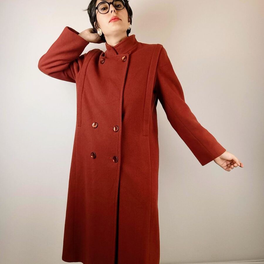 cappotto vintage rosso mattone