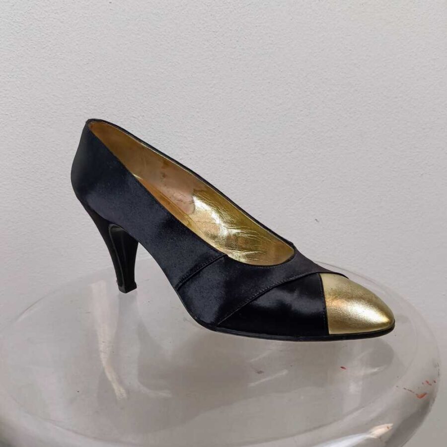 scarpe eleganti vintage nere con punta oro