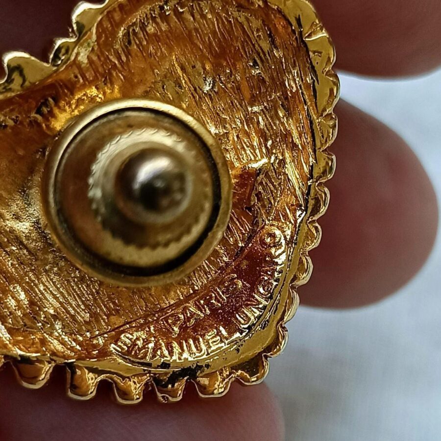 spilla a forma di cuore