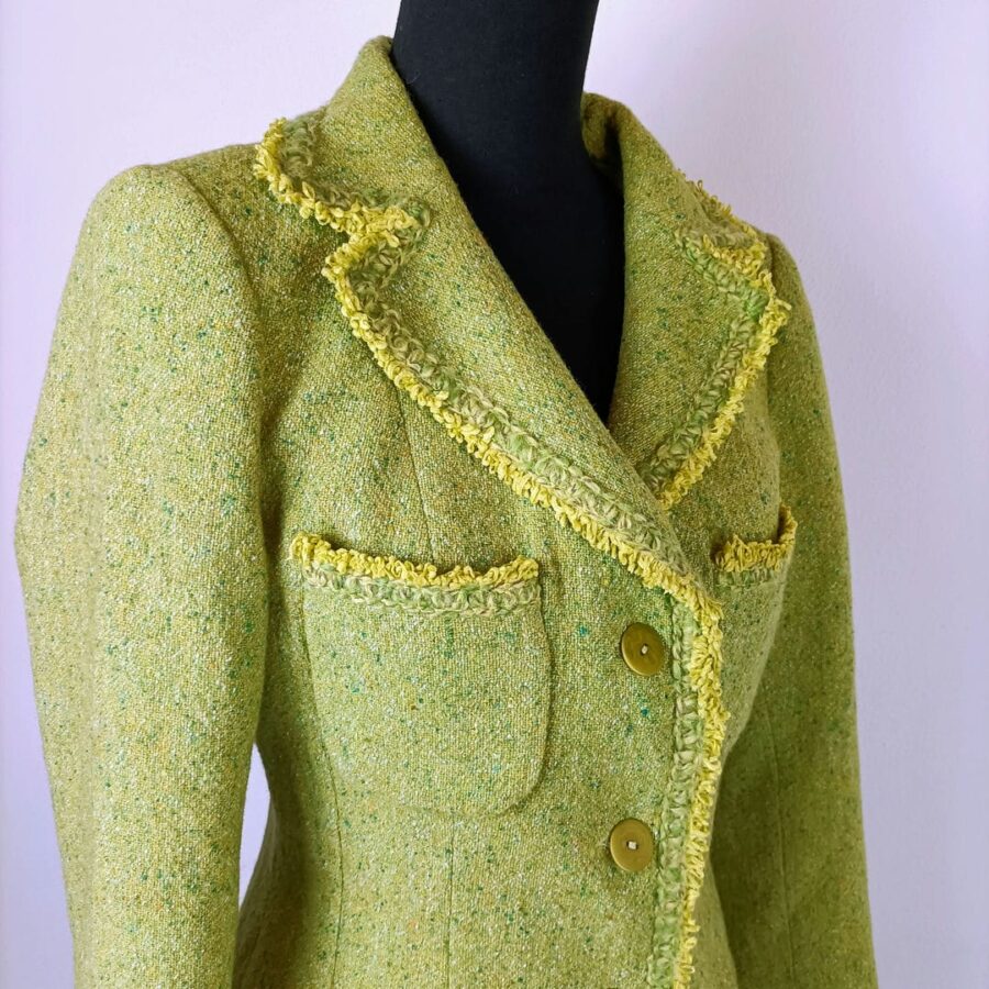 giacca stile chanel colorata