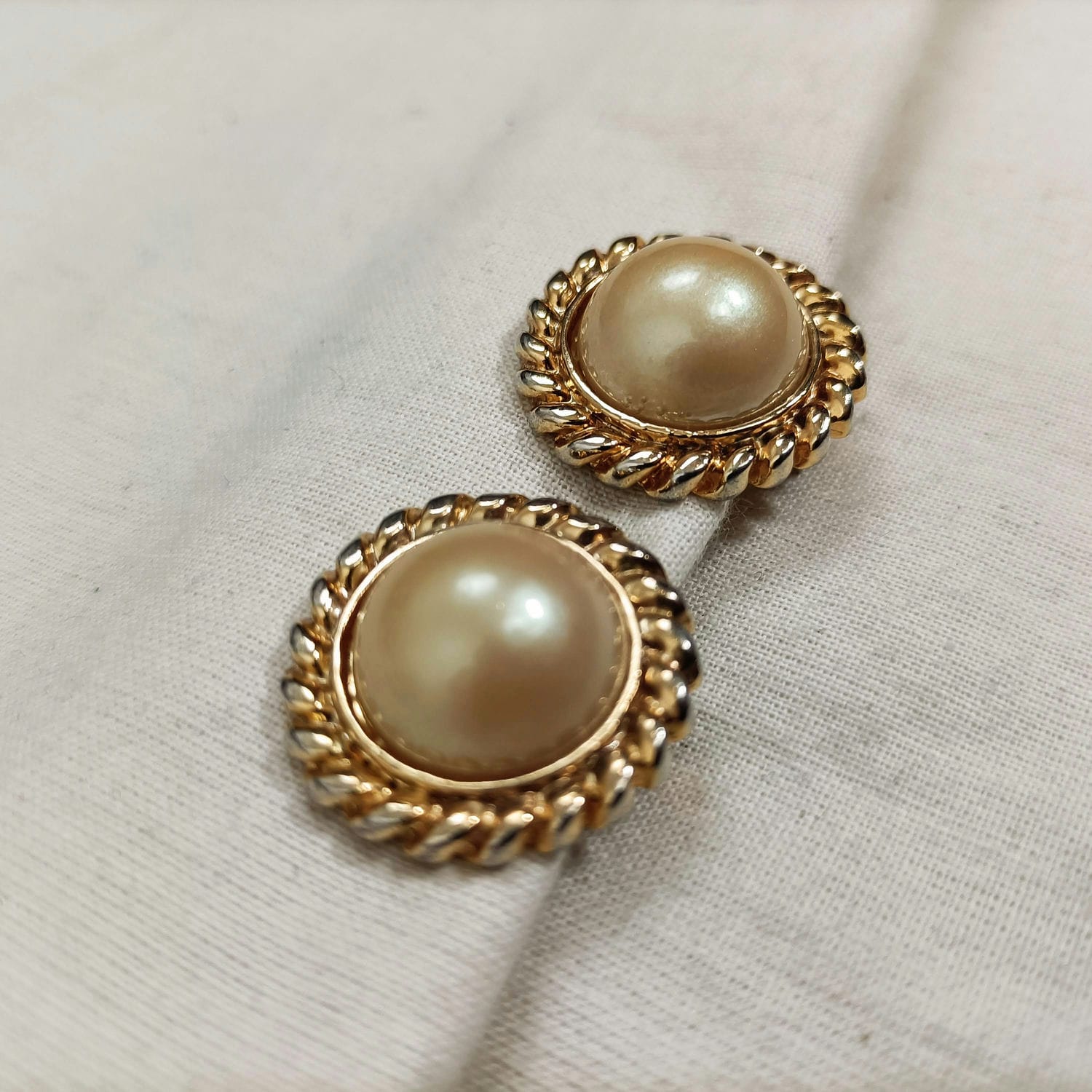 Adrien Mann orecchini vintage con perla - immagine 2