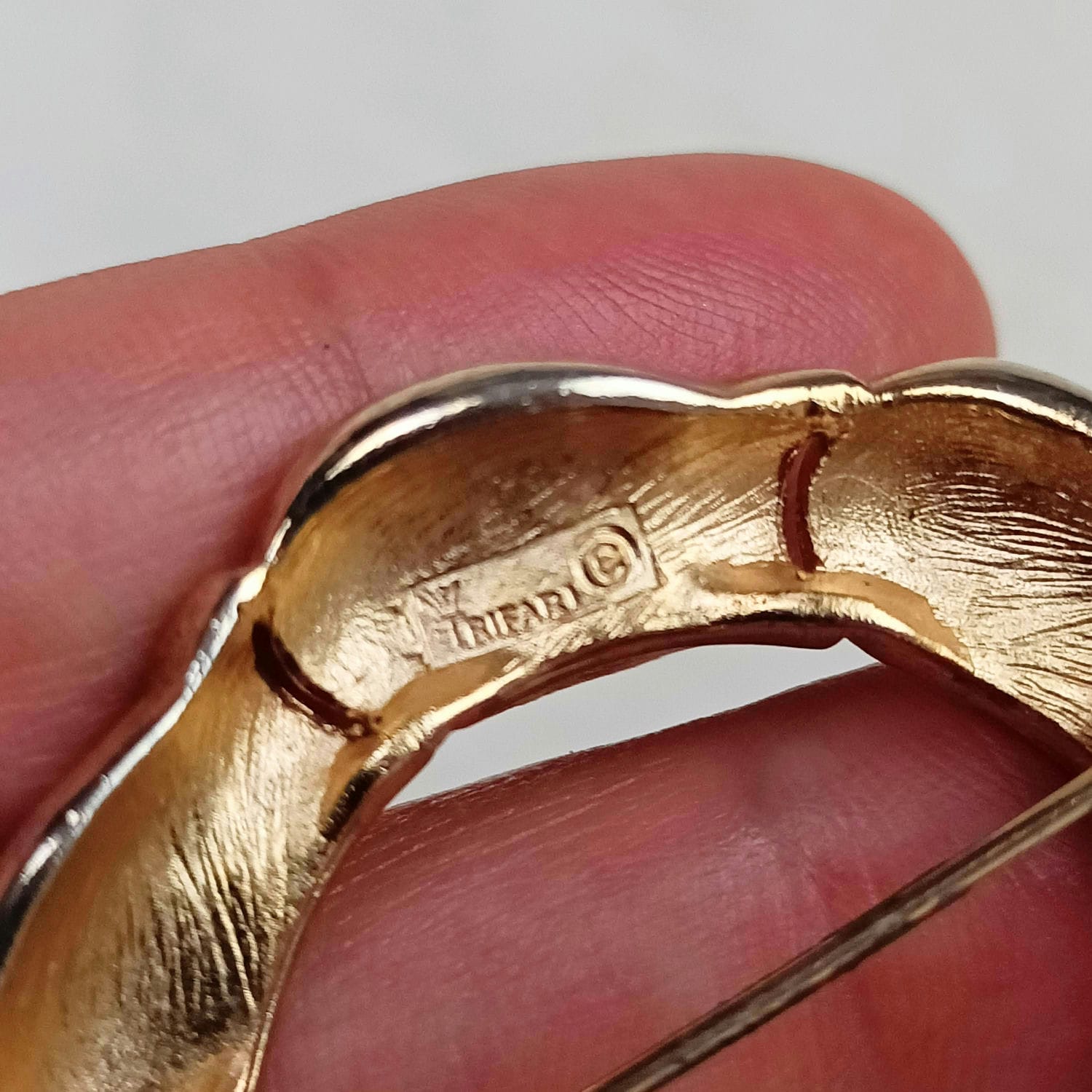 trifari crown vintage