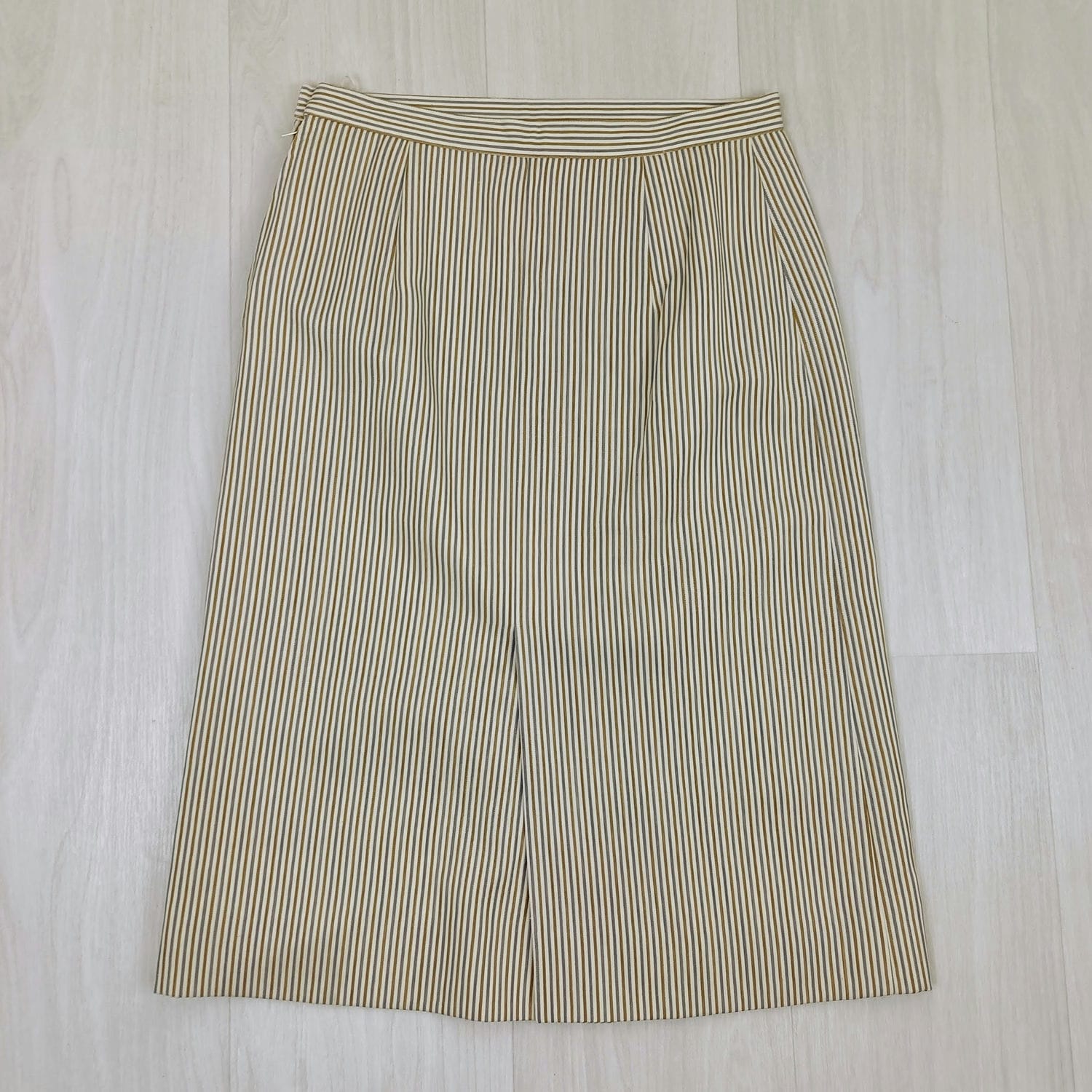 pomella vintage negozio di abbigliamento vintage