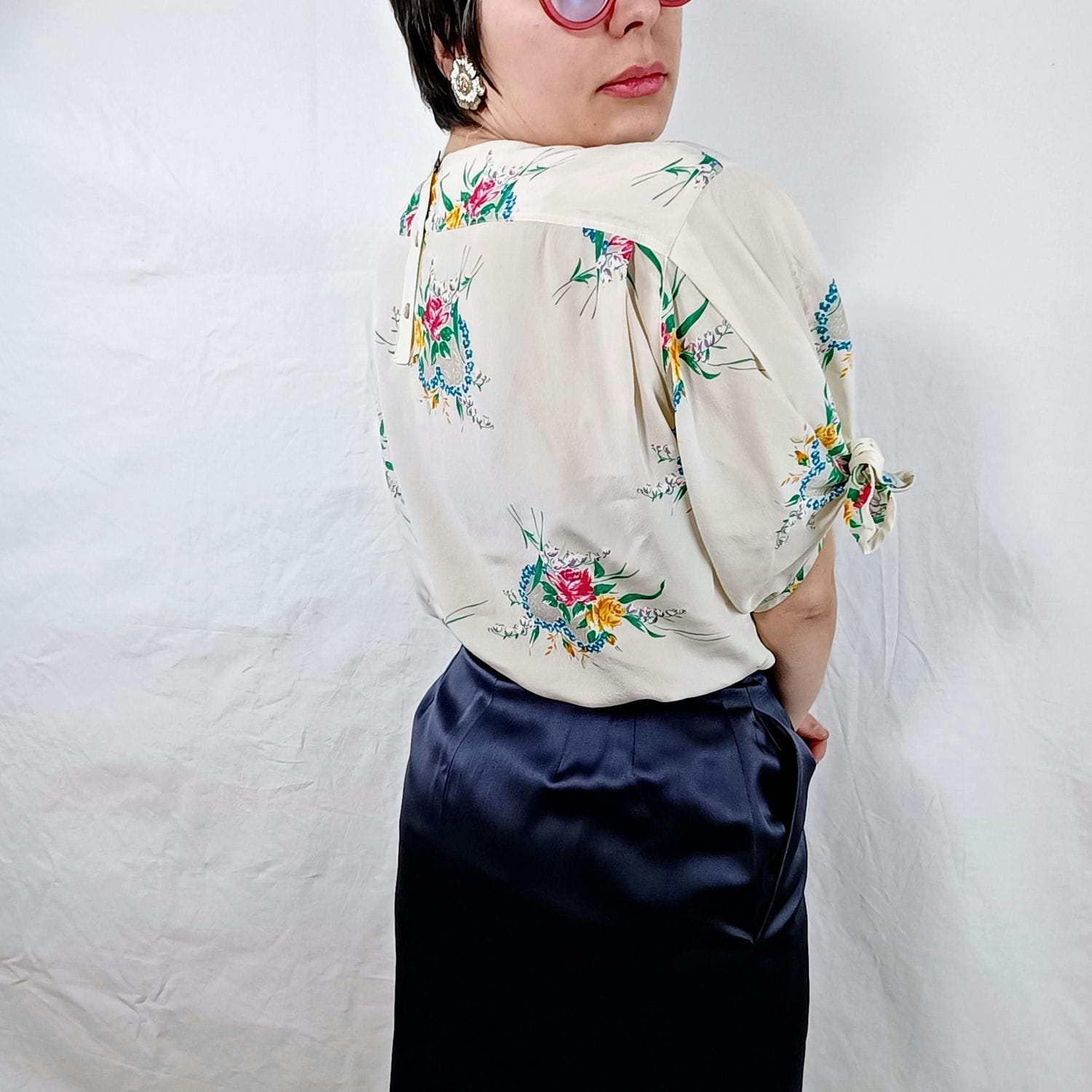 blusa vintage in seta a fiori