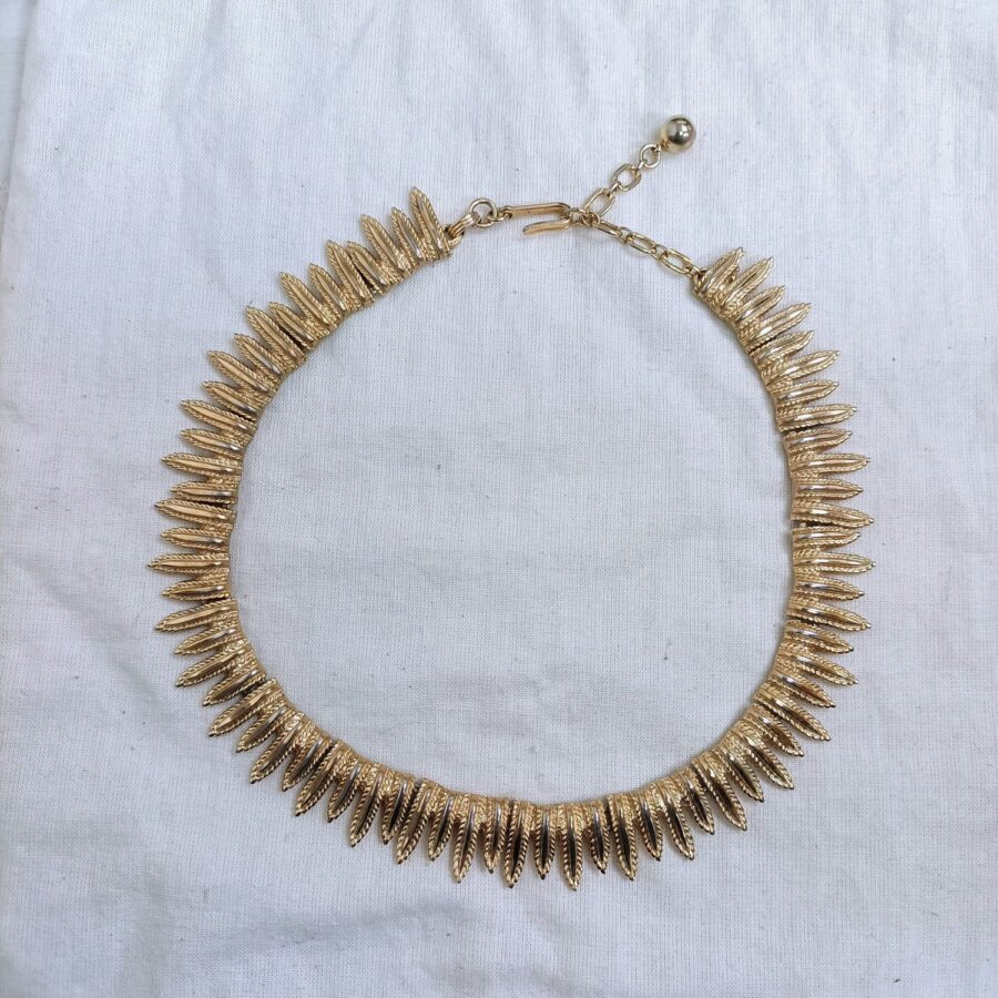 trifari vintage necklace