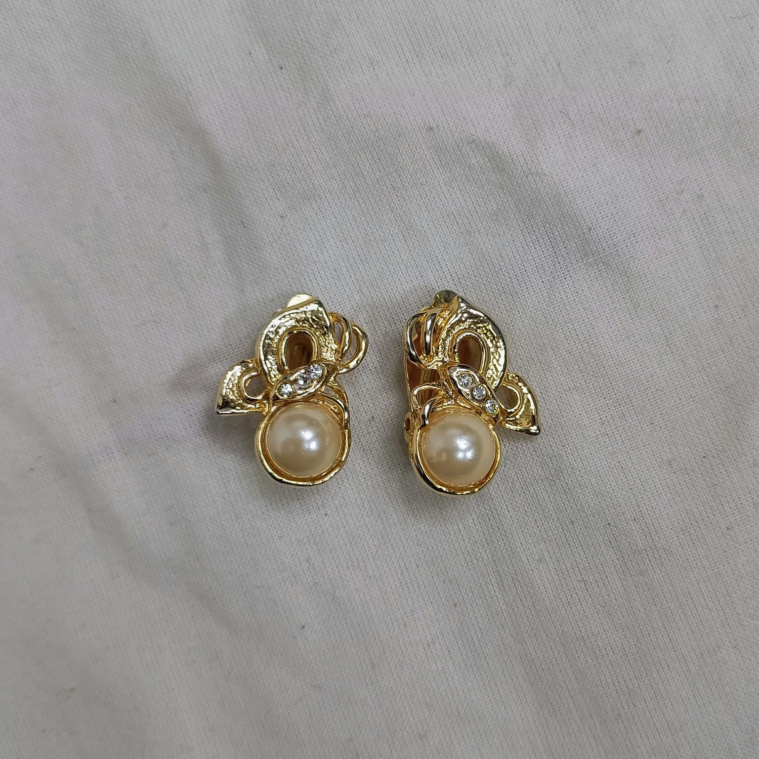 orecchini a forma di farfalla