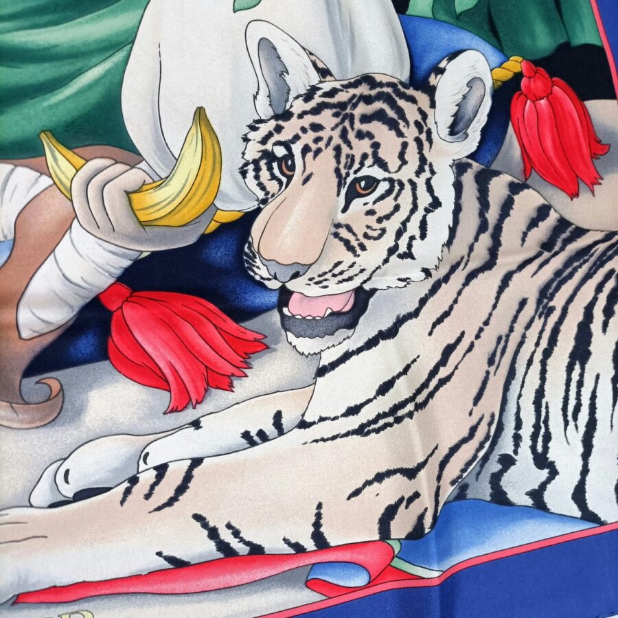 Foulard Leonard con scimmia, pappagallo e tigre bianca albina - immagine 3