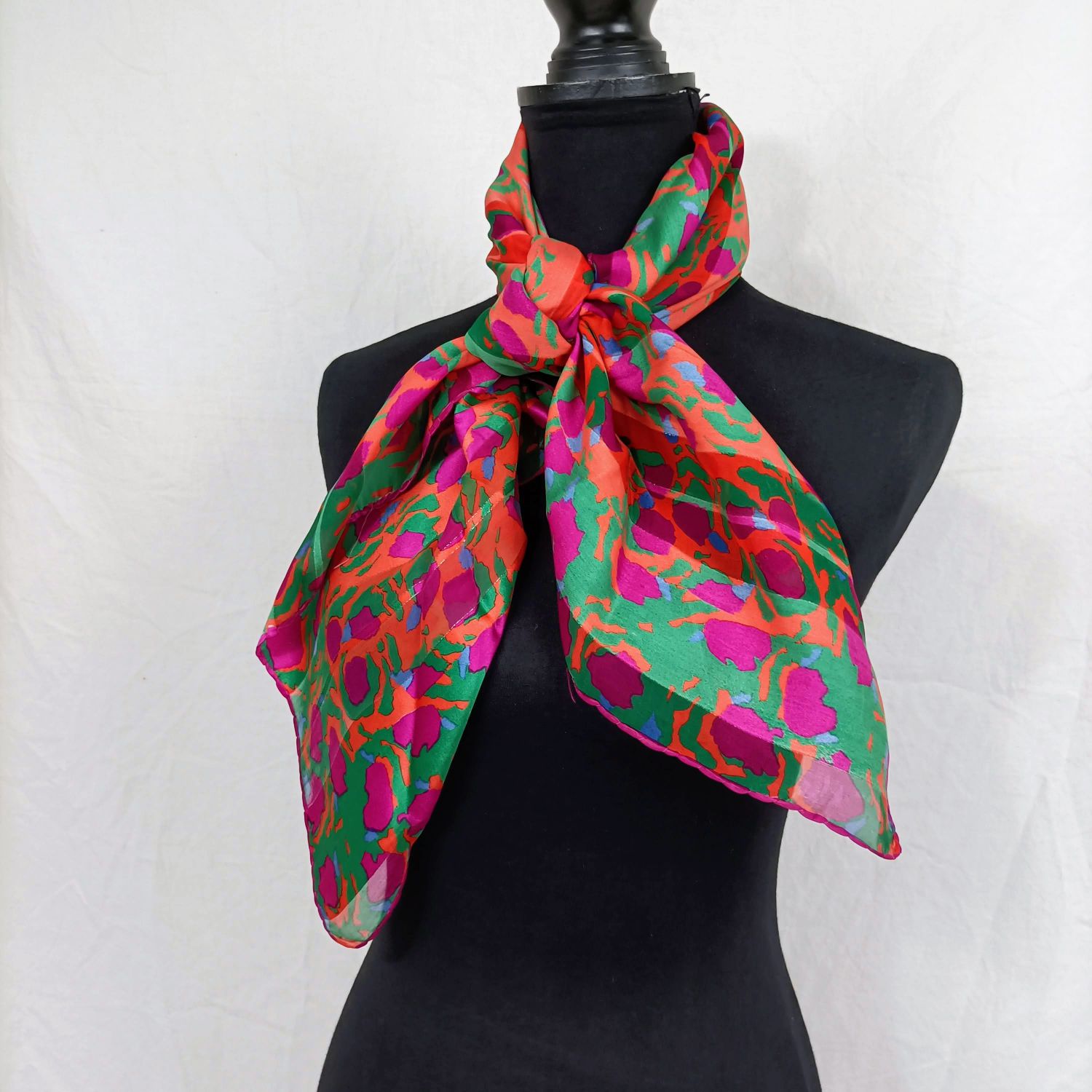 Emanuel Ungaro foulard fiori stilizzati