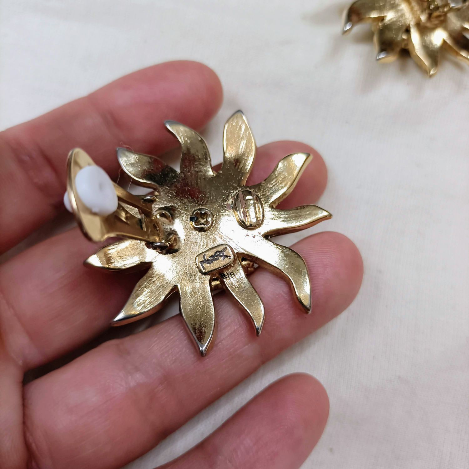 Yves Saint Laurent sunflowers orecchini vintage