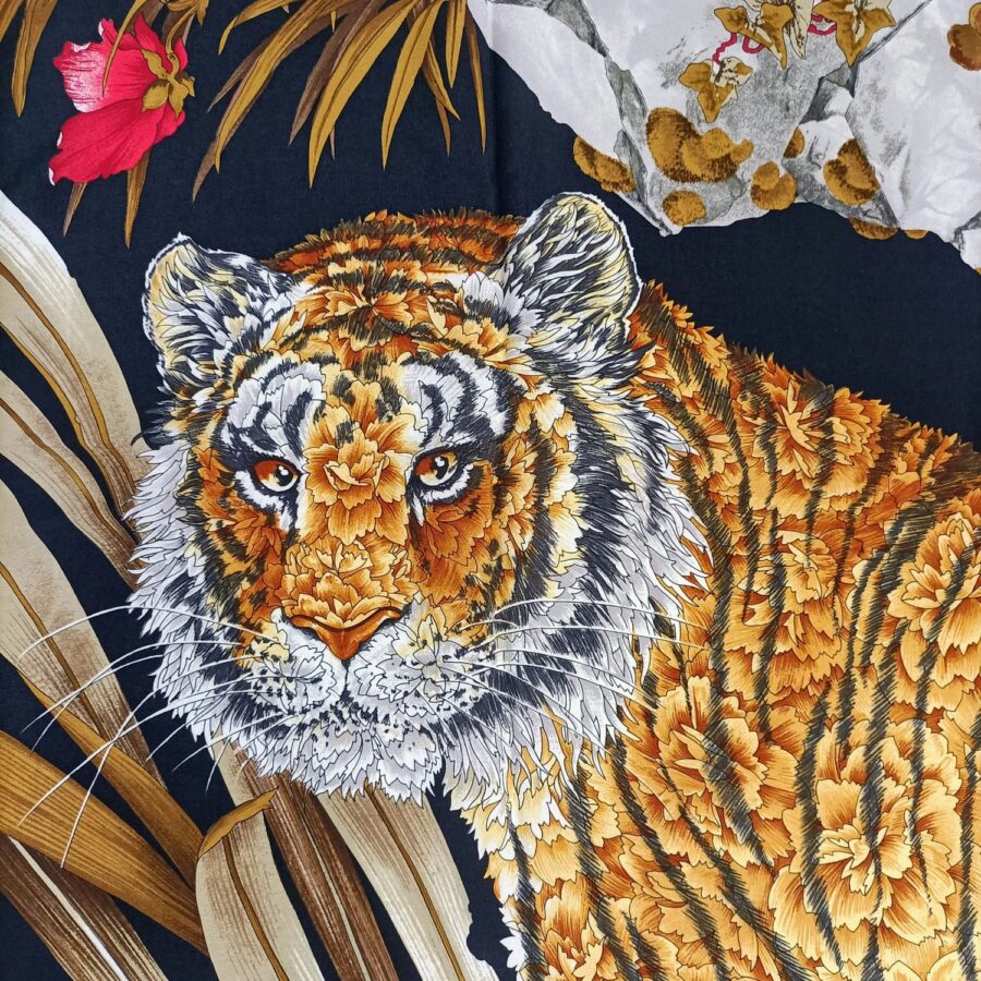 sciarpa con tigri