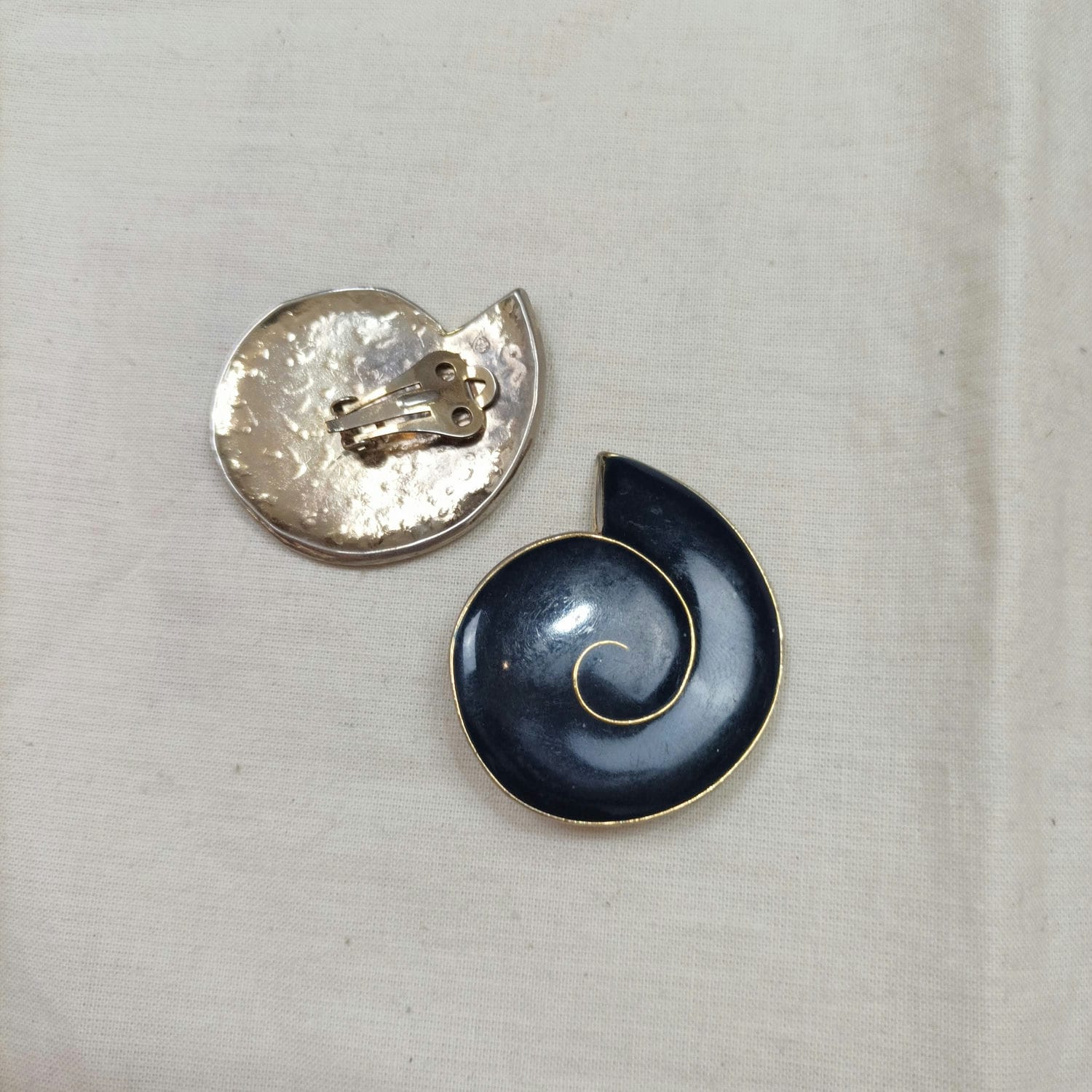 Orecchini a forma di conchiglia Lancetti