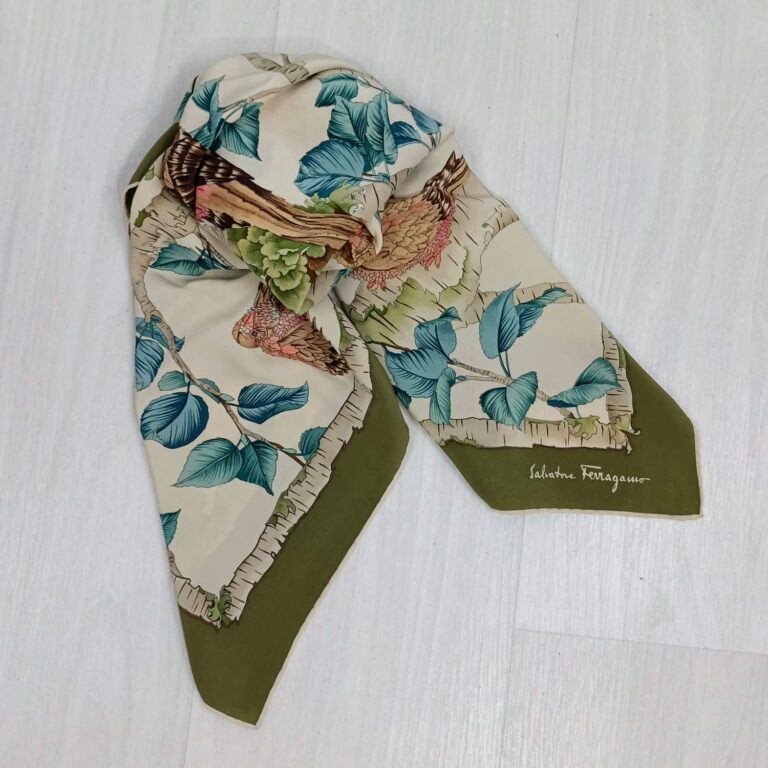 Foulard Vintage En Soie Et Acétate - Dimensions 76 Cm X 76 Cm, Multicolore - Accessoire élégant Et Intemporel Pour Femme