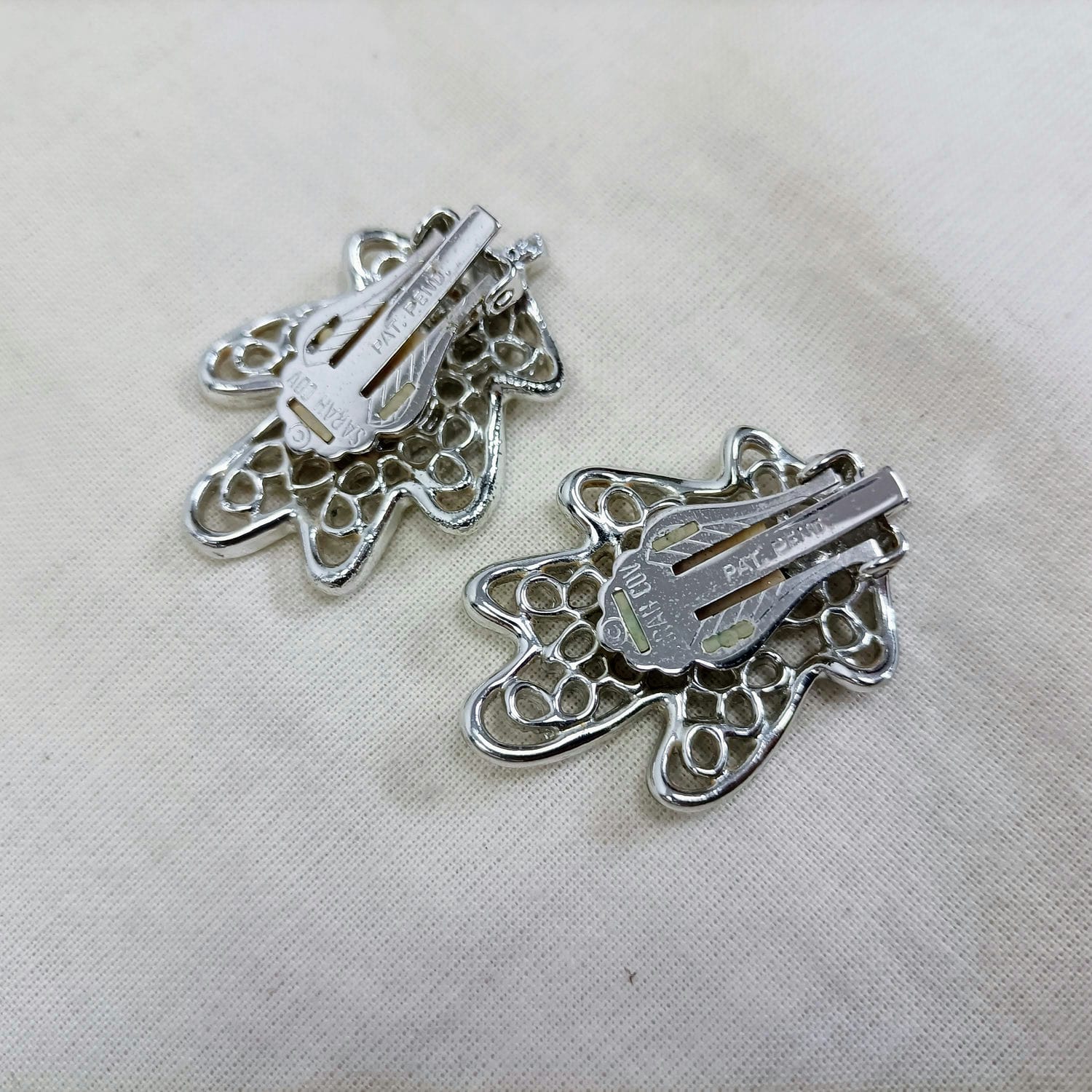 orecchini a forma di foglia