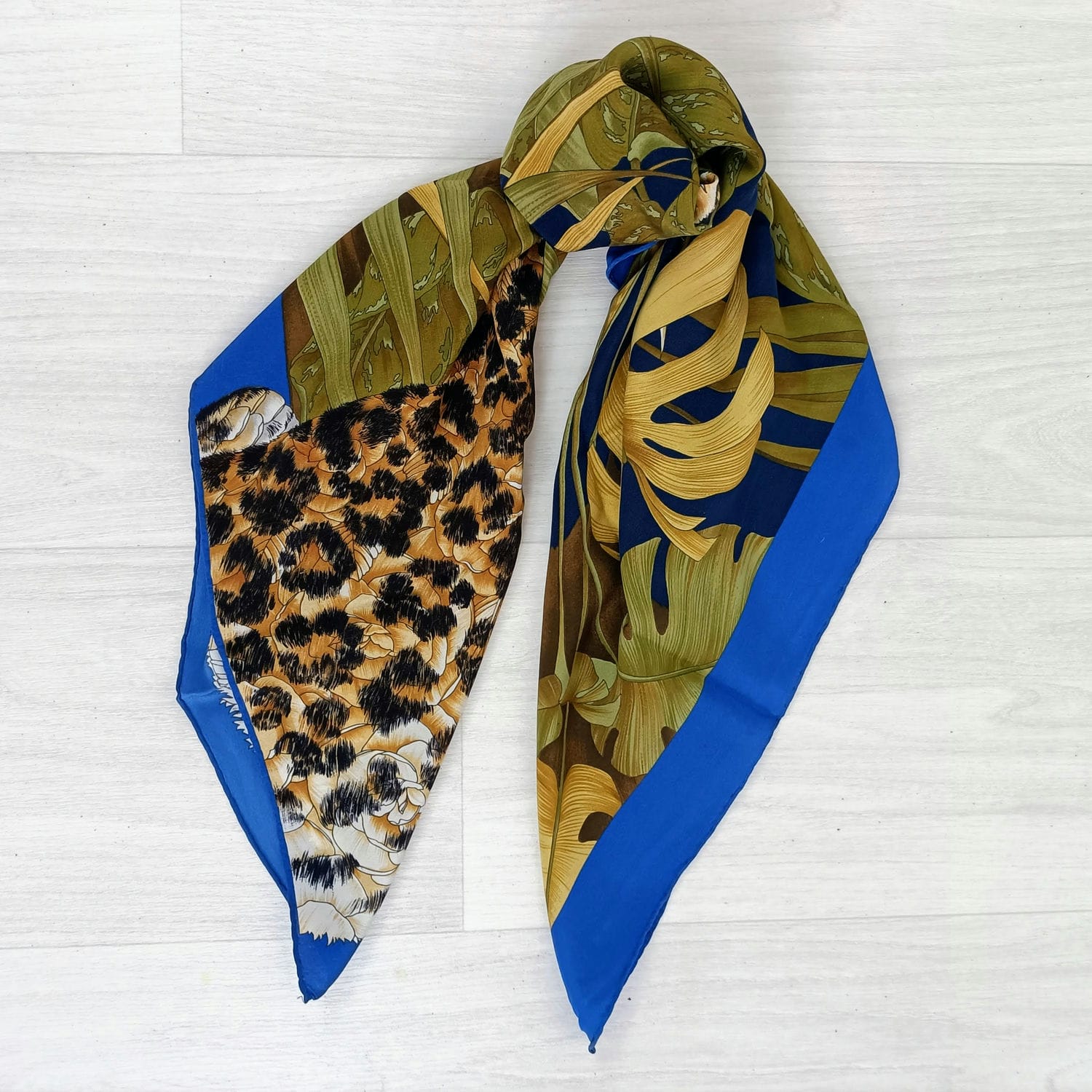 foluard con mosaico ferragamo