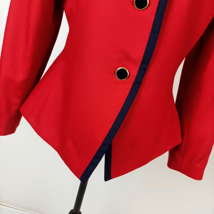 giacca rossa uniforme