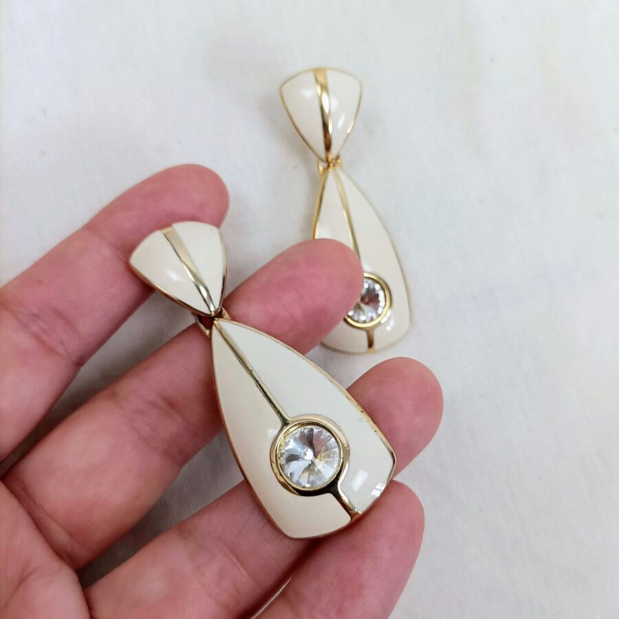 Orecchini pendenti bianchi vintage anni 60