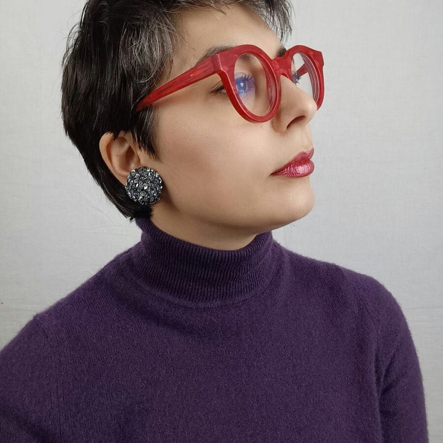 Orecchini grigi vintage con paillettes - immagine 4