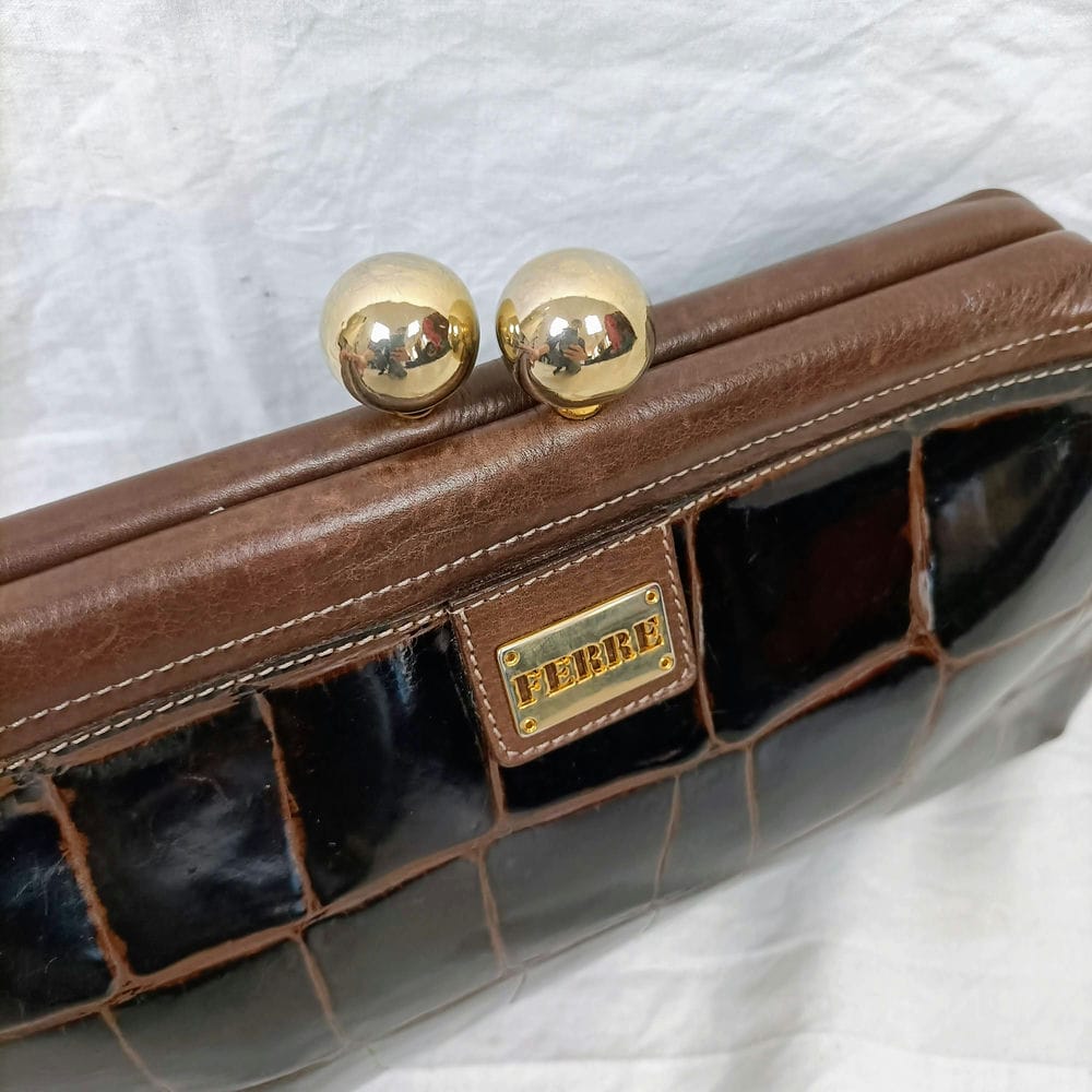 pochette Gianfranco Ferré