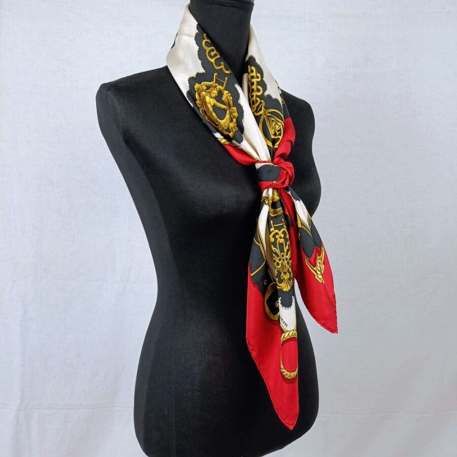 sixties scarf hermès