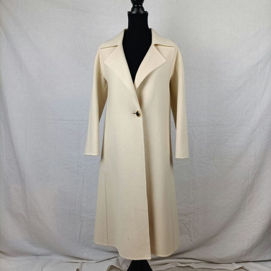 Cappotto bianco lungo