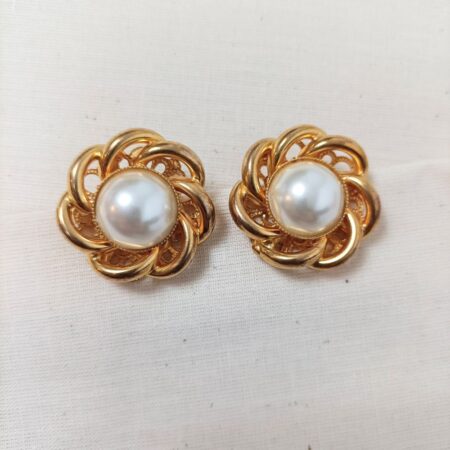 Orecchini intrecciati con perla anni ‘60