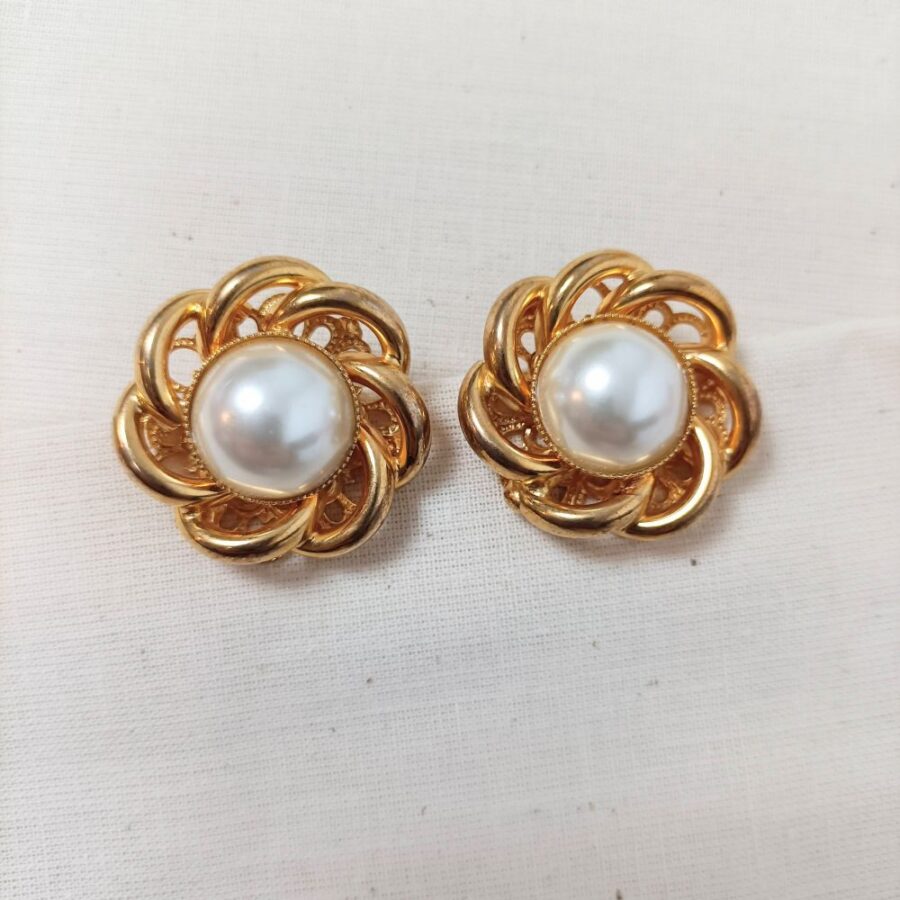 Orecchini intrecciati con perla anni ‘60