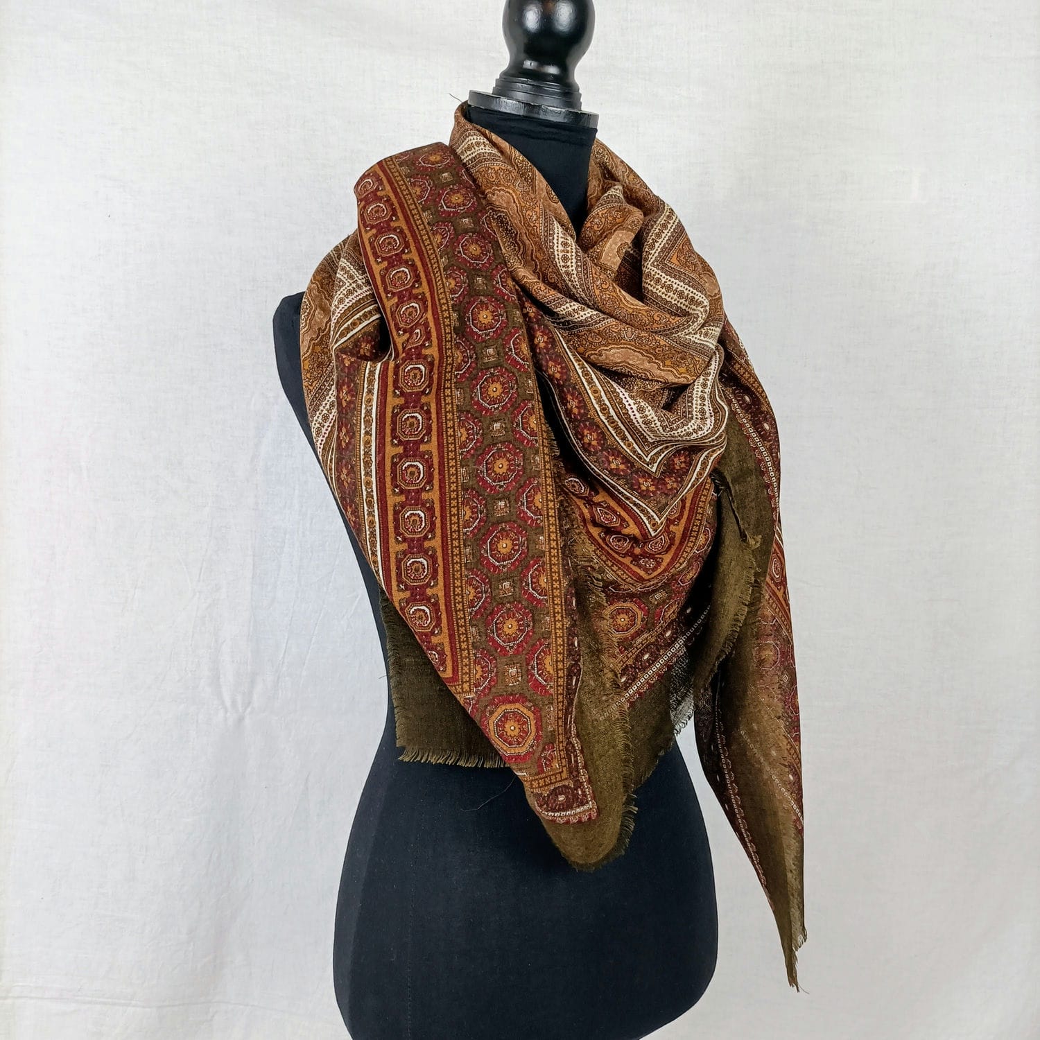 Scialle cachemire e seta YSL - immagine 5