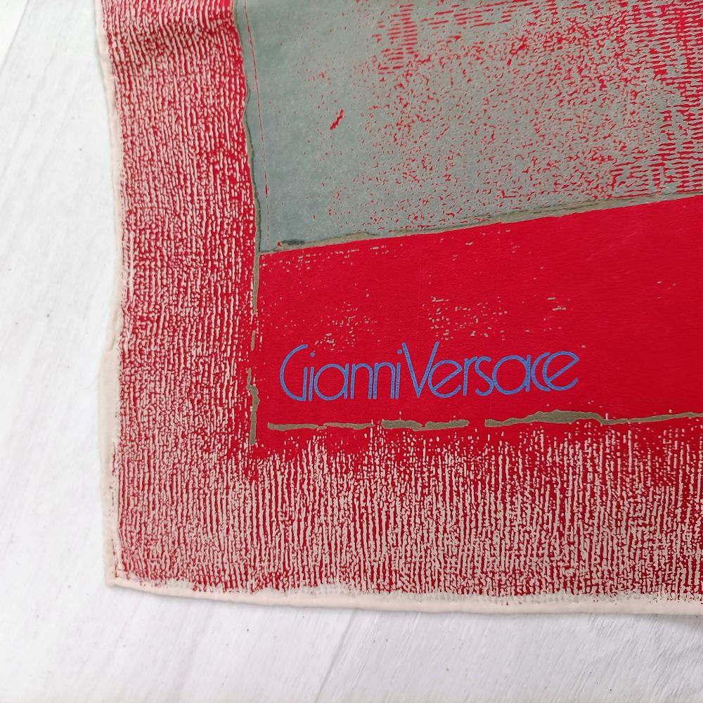 Foulard rosso Versace