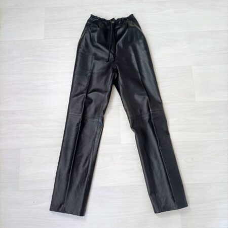 Pantaloni in pelle nera