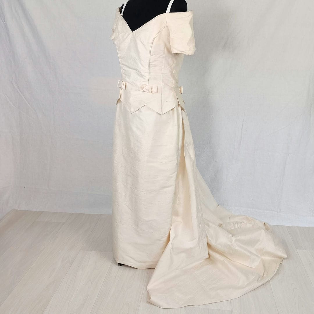 vintage wedding dress