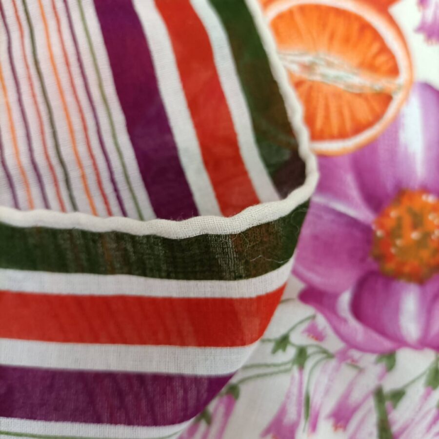 gucci foulard