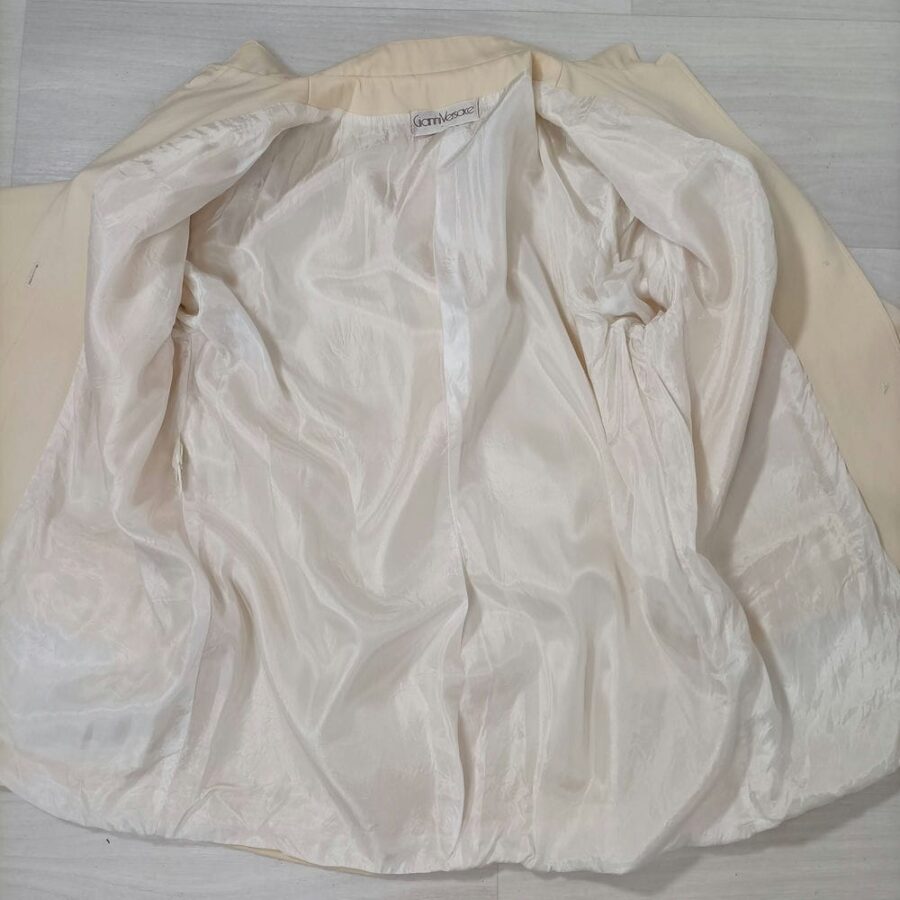 women white vintage jacket