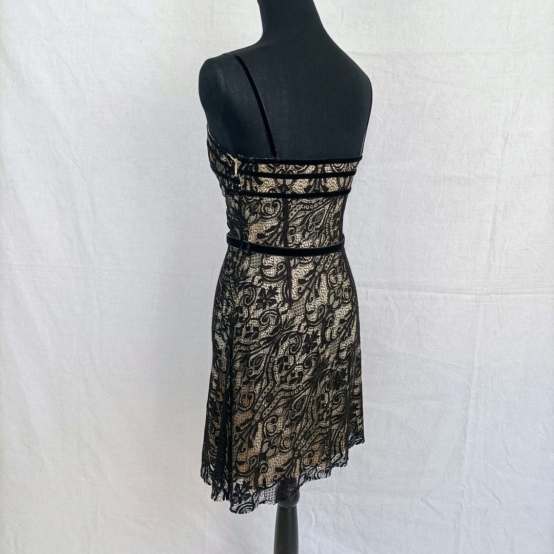 lace black dress