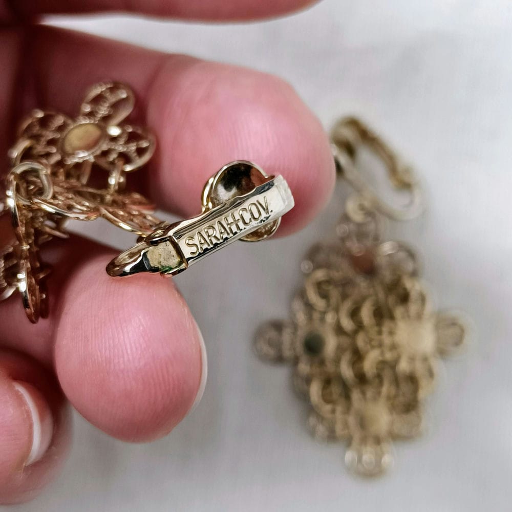 Orecchini golden petals Sarah Coventry 70s