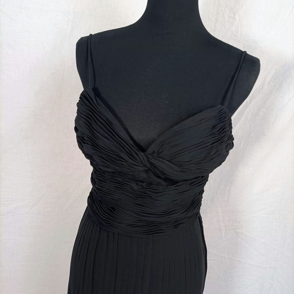 maxi black dress