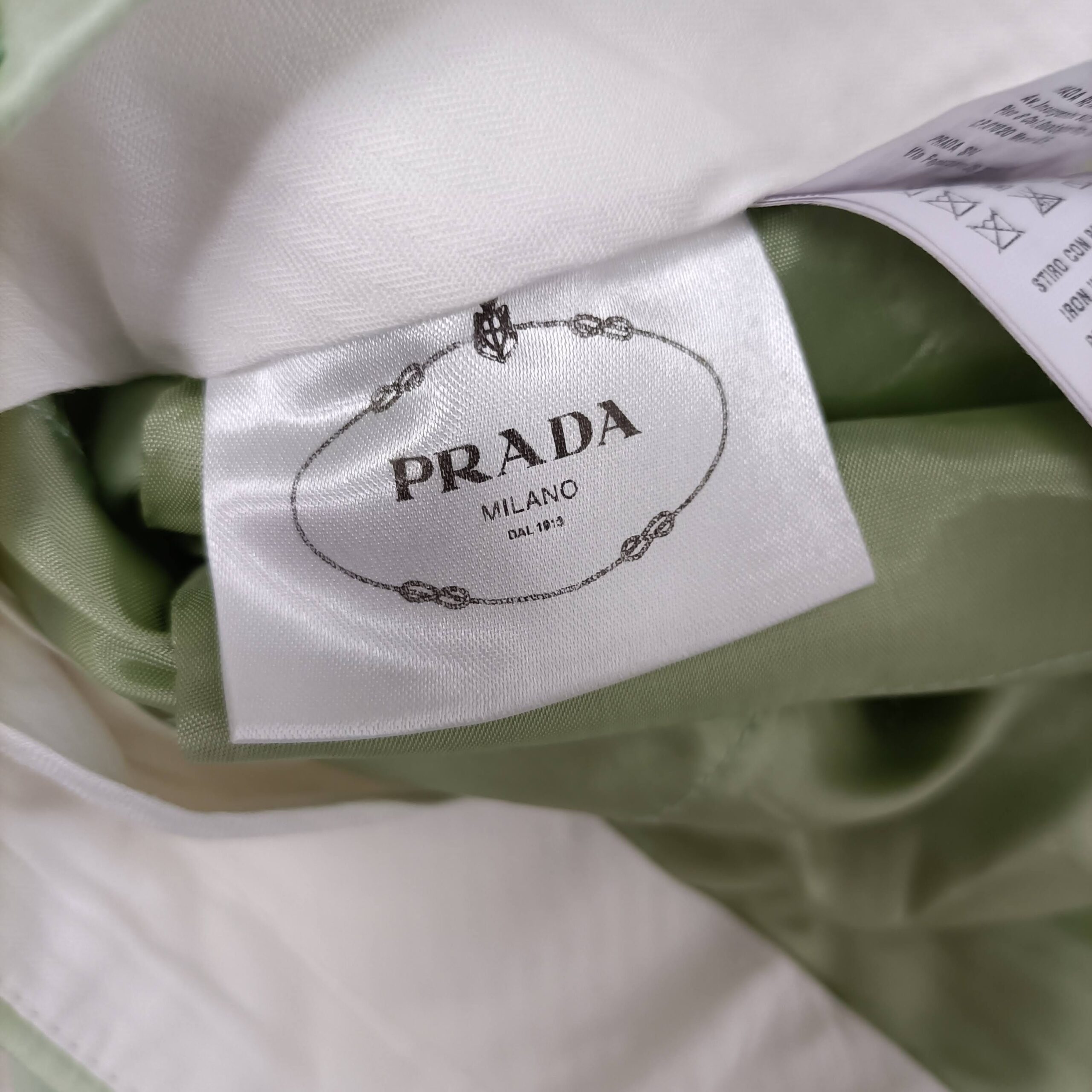 pantaloni minimalist