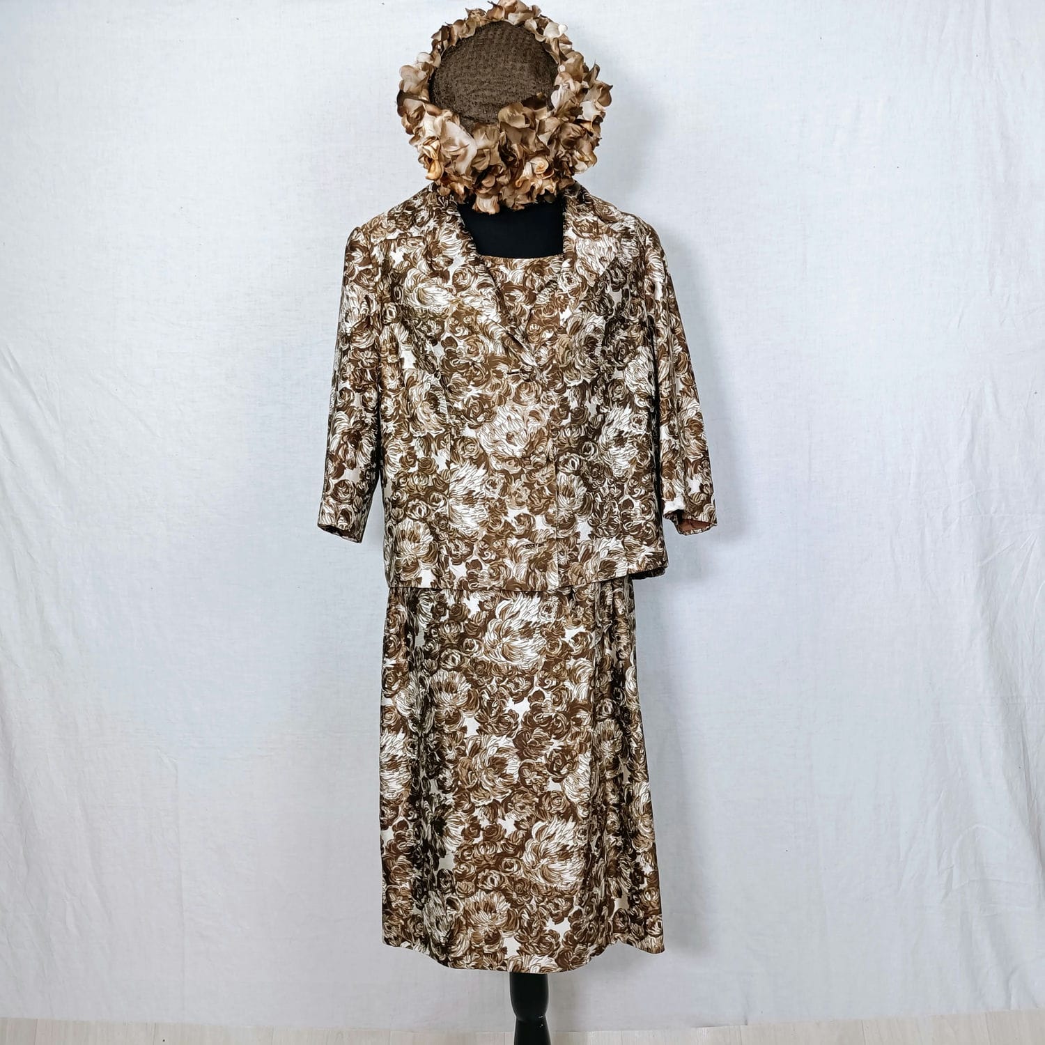 Vestito 50 con giacca e cappello abbinati