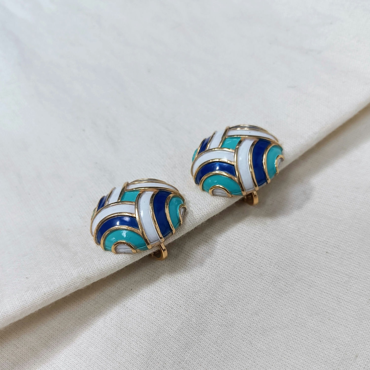 Orecchini Trifari smaltati - immagine 5