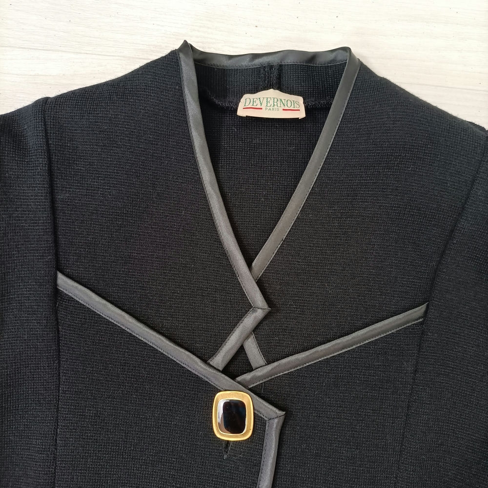 knitted skirt suit black