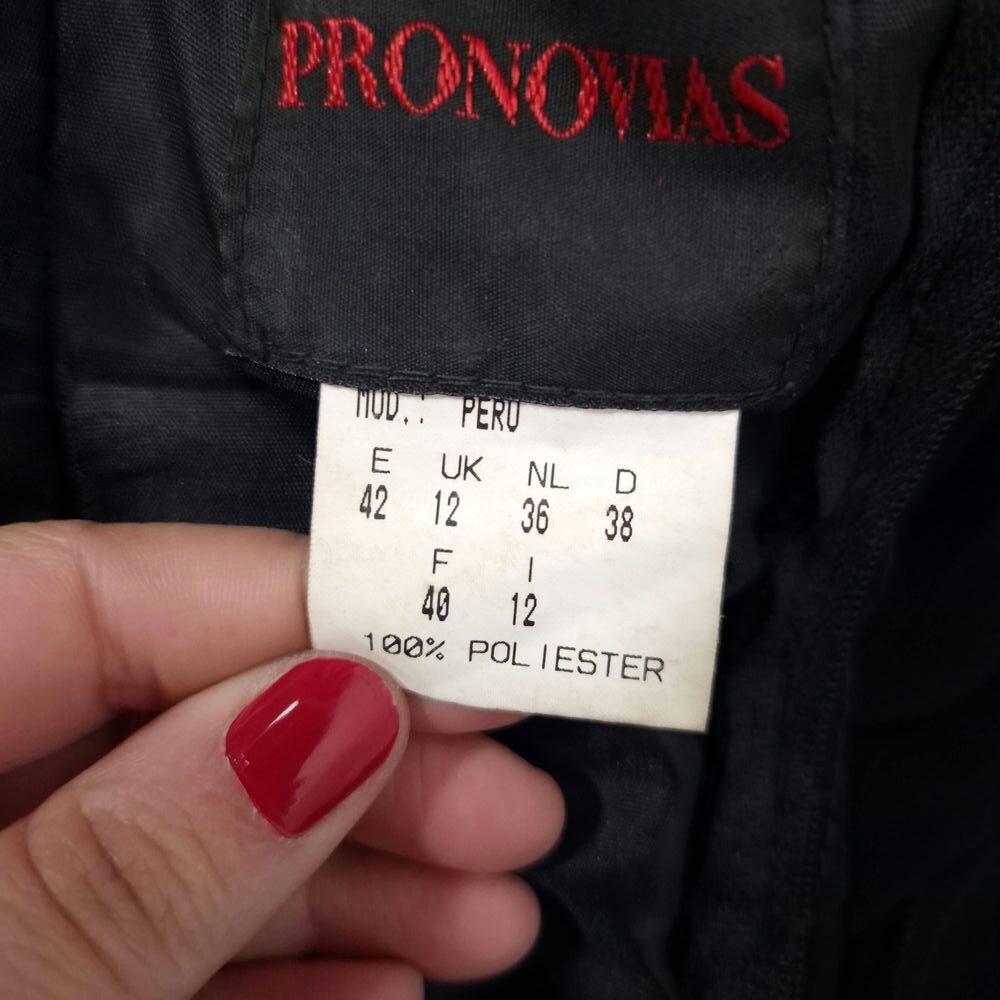 pronovias label