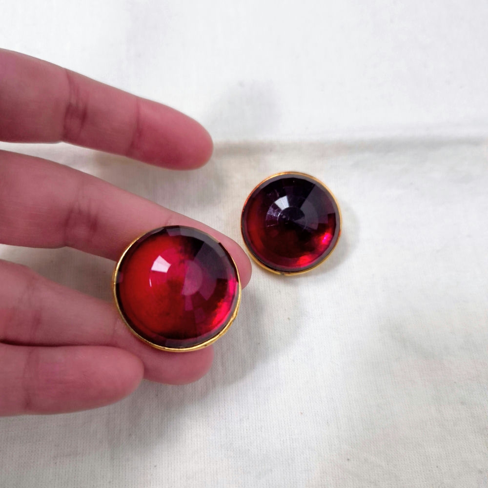 vintage red jewels
